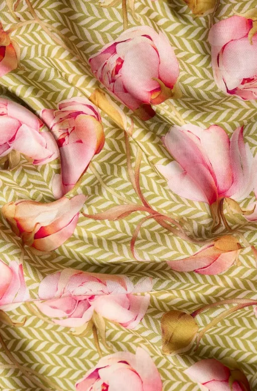 Pastel Color Rose With Zig Zag Background Pattern Printed Natural Muslin Silk Fabric