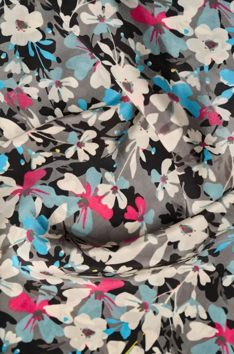 Splendid Multicolor Tiny Floral Pattern Printed Natural Crepe Silk Fabric