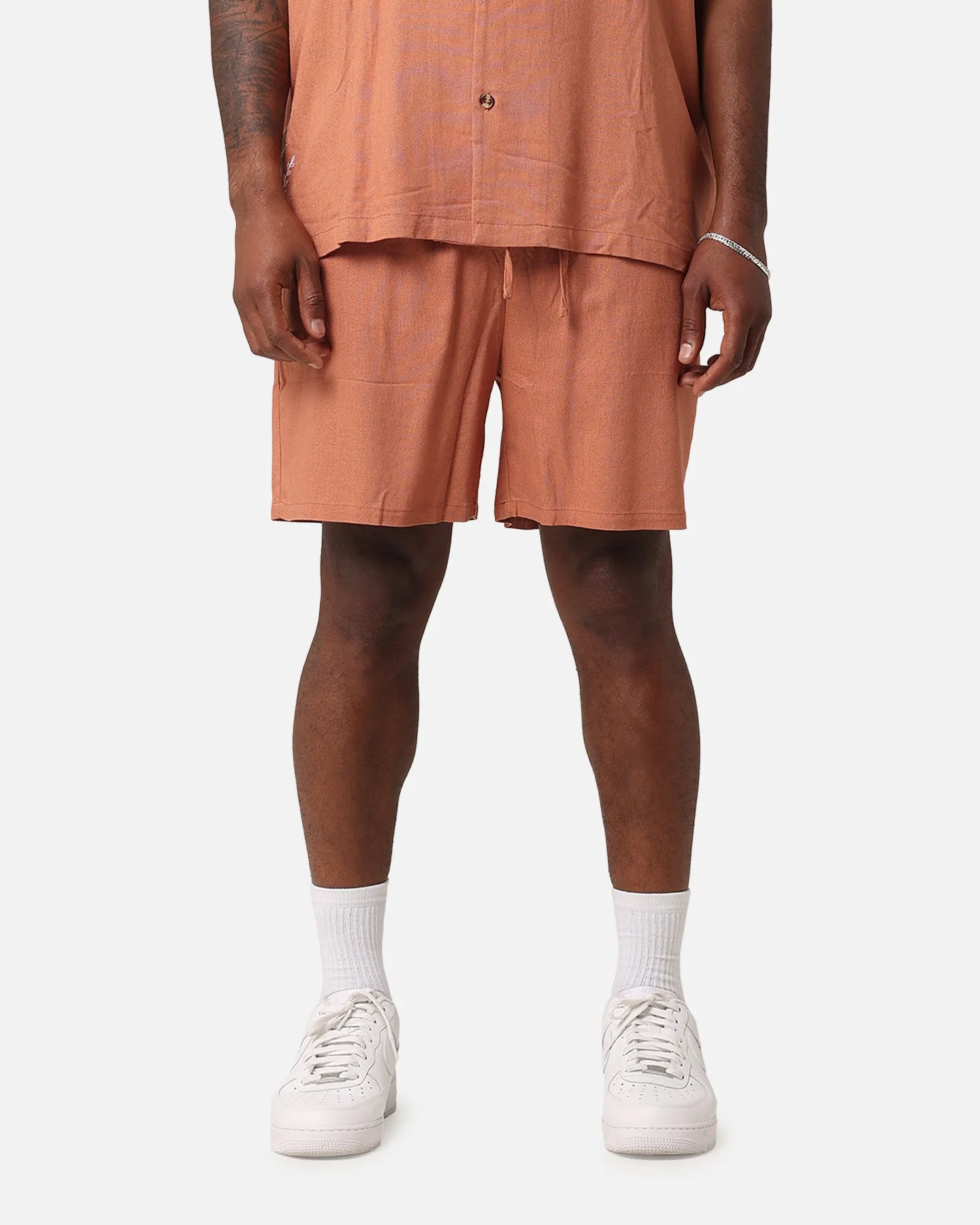 XXIII Ezrah Linen Shorts Tan