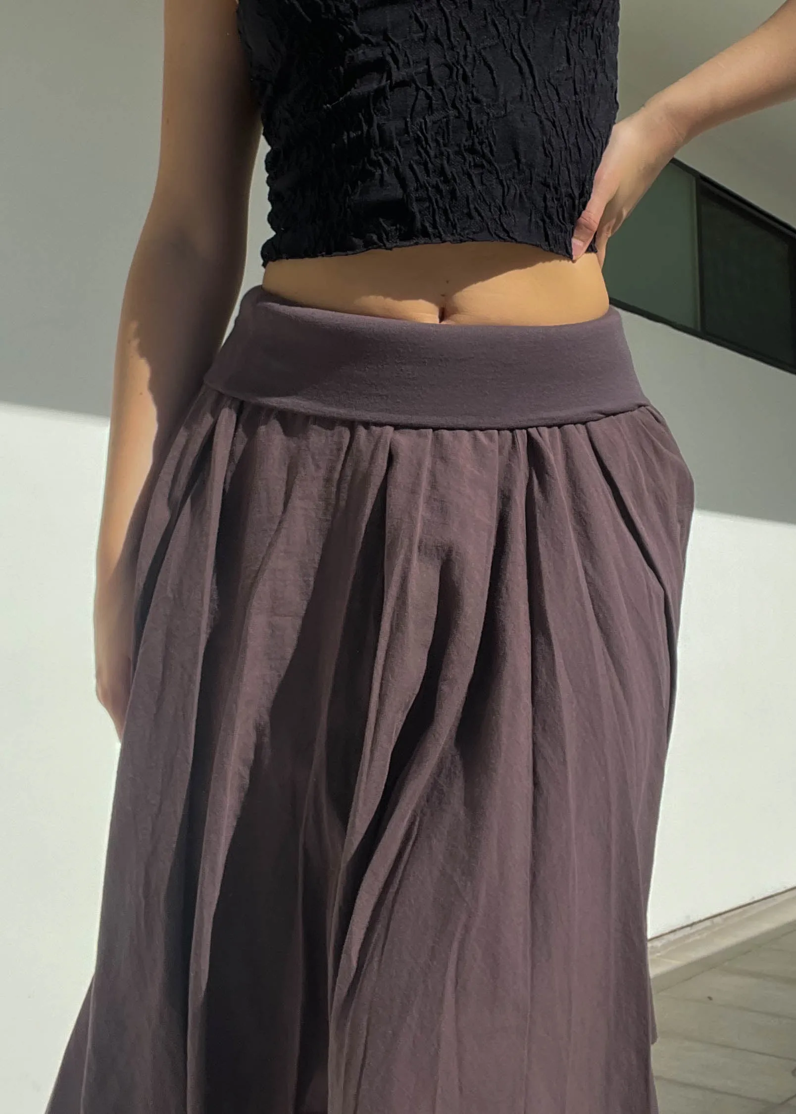 Y2k Brown Flowy Midi Skirt (S)